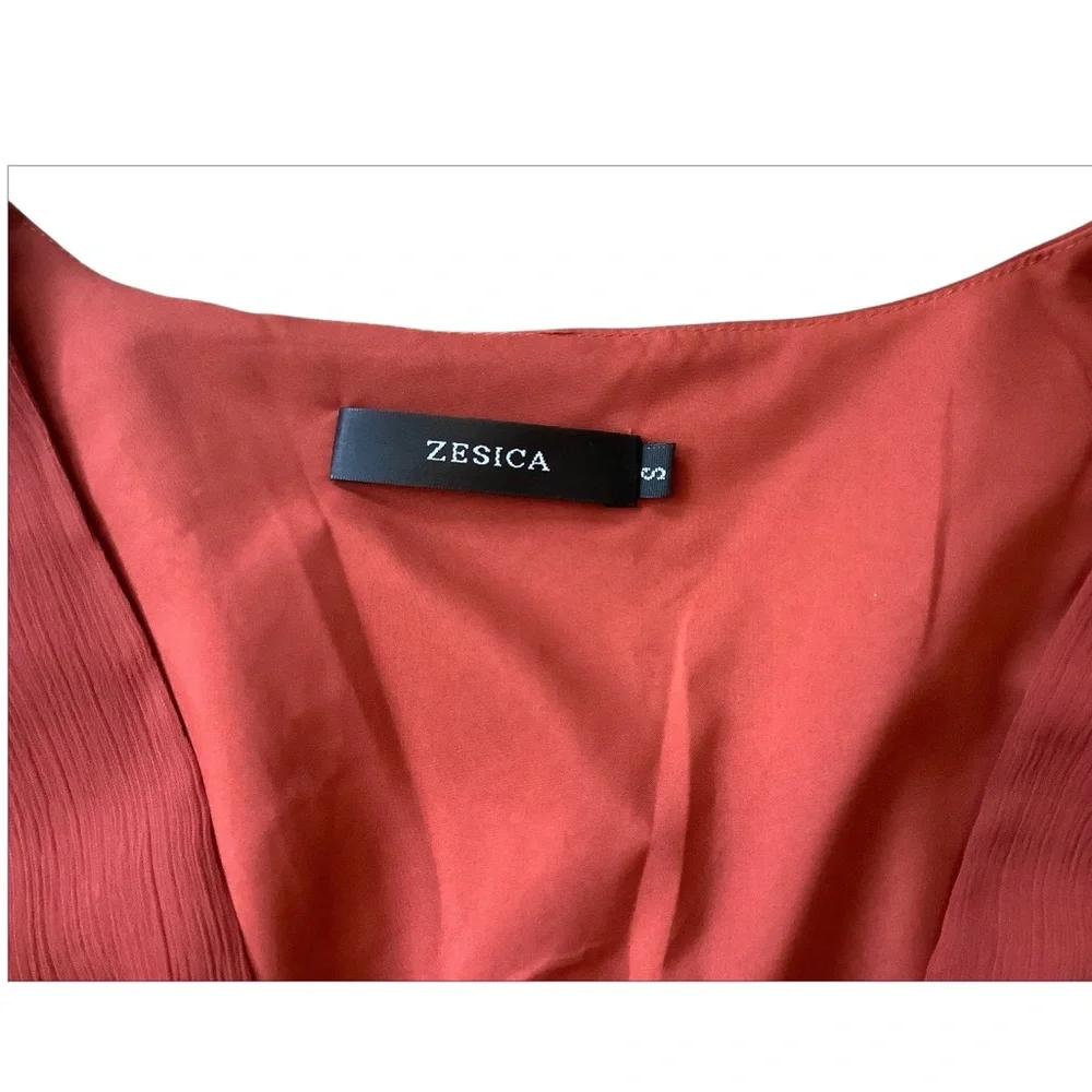 Zesica flattering feminine